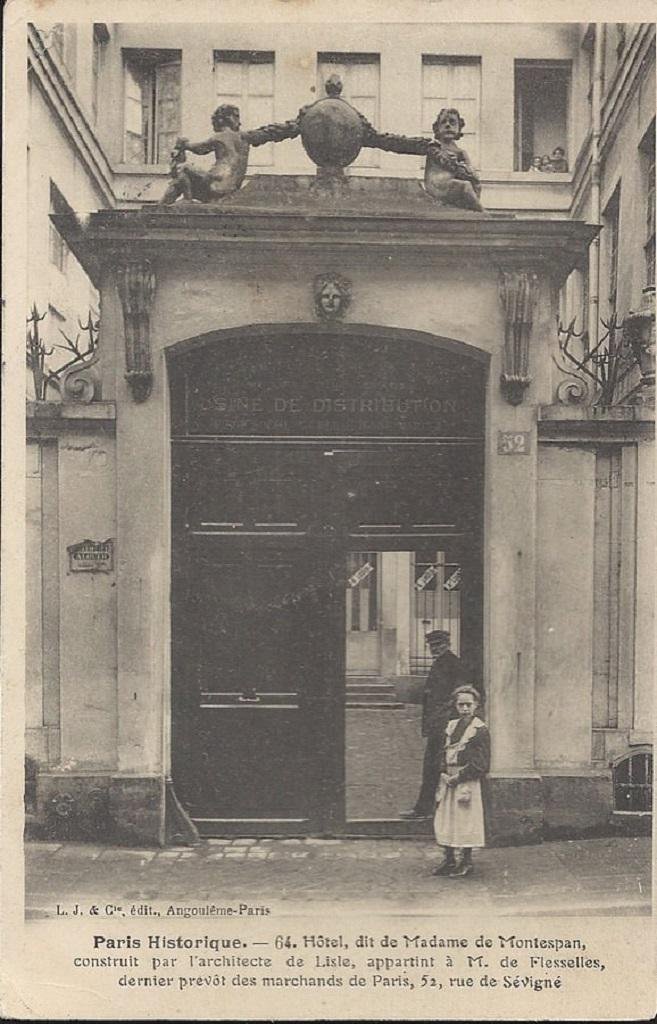 Paris-Rue-de-Se-vigne-.jpg