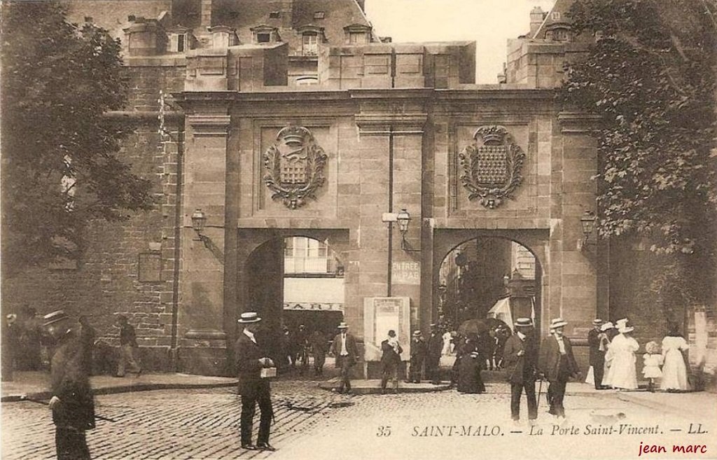 Saint-Malo - Porte Saint-Vincent 35.jpg