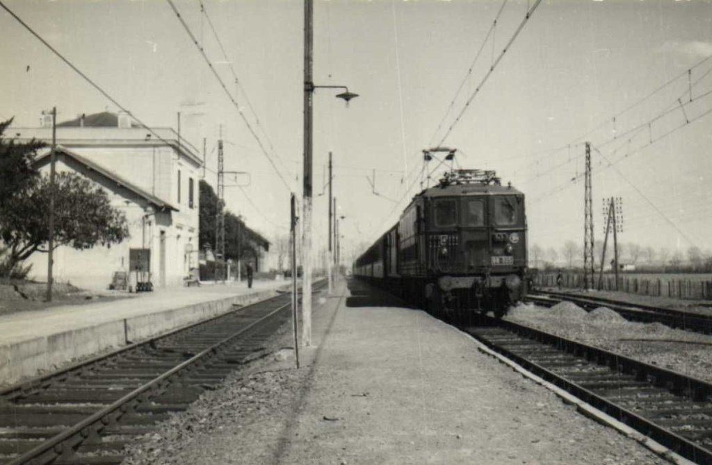 Gare du Sud-Ouest.jpg