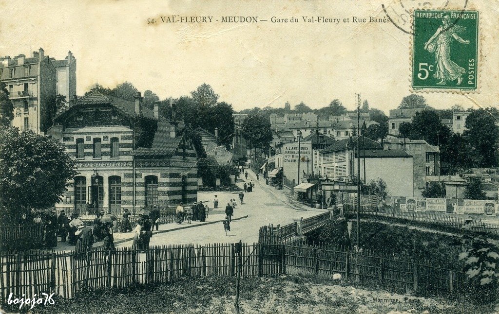 92-Meudon-Gare du Val Fleury et rue Banes.jpg