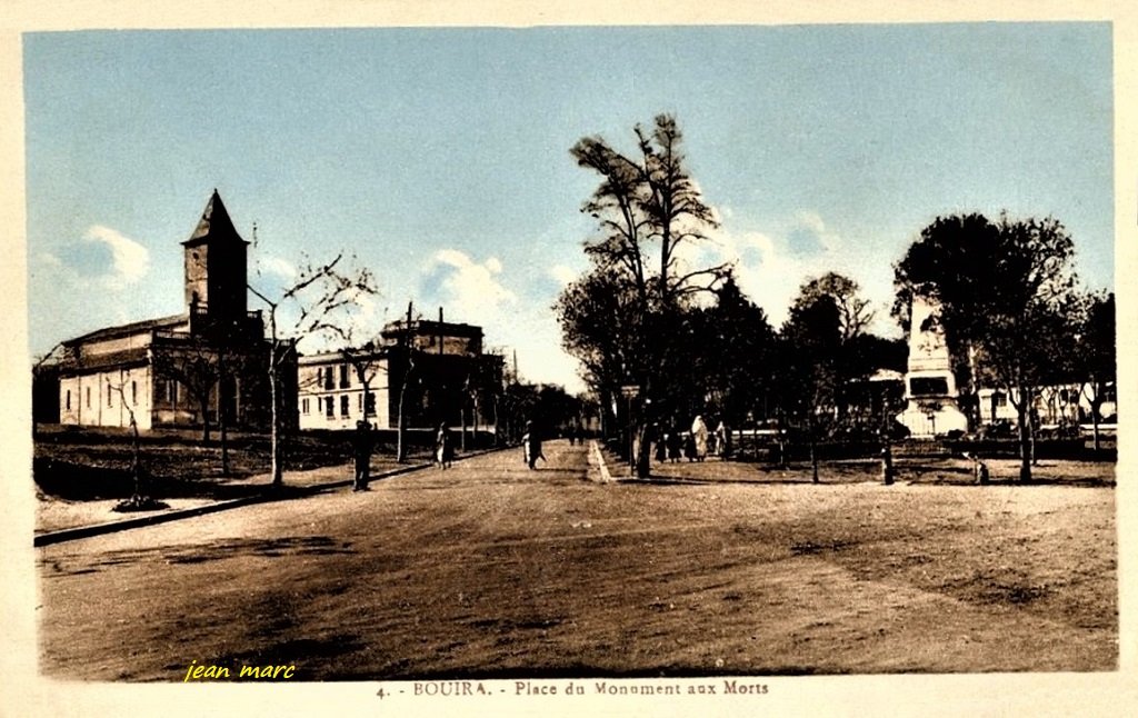 Bouira - Place du Monument aux morts.jpg