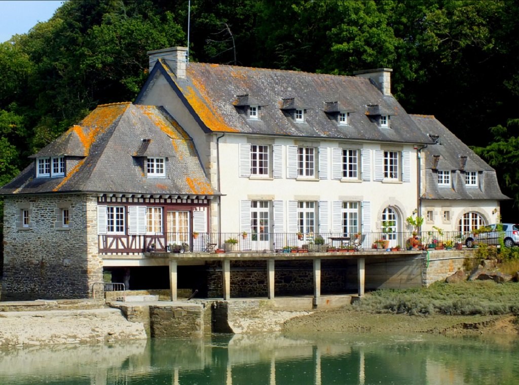 0 La Richardais Le Moulin Neuf transformé et restauré.jpg