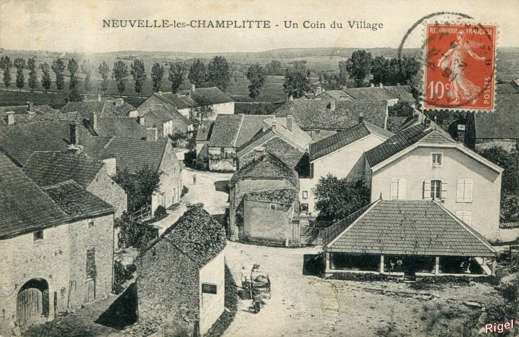 70-Neuvelle-les-Champlitte - Un coin du Village.jpg