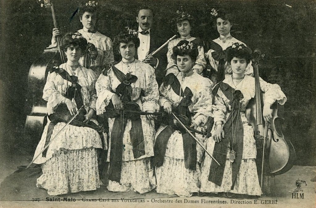 0 Orchestre des Dames Florentine Grand Café des Voyageurs.jpg