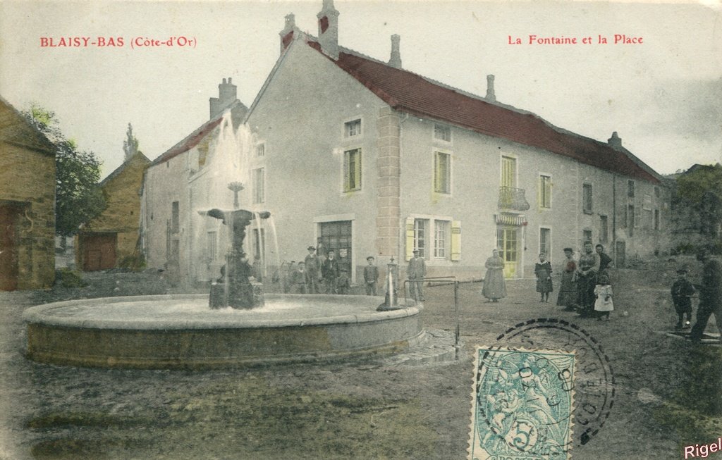 21-Blaisy-Bas - Fontaine.jpg