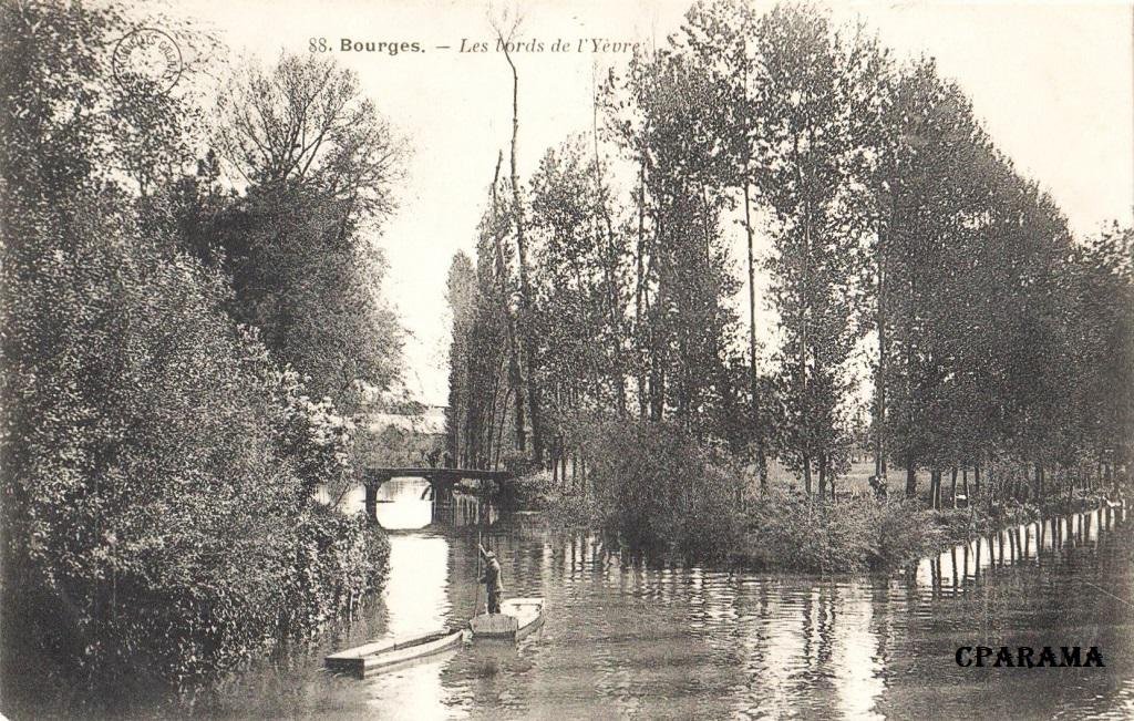 Bourges Nouvelles-Galeries 88.jpg