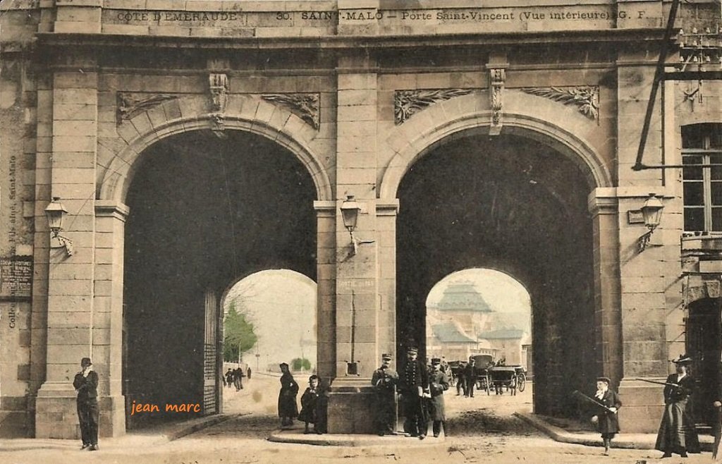 Saint-Malo - Porte Saint-Vincent, vue intérieure (30 colorisée).jpg