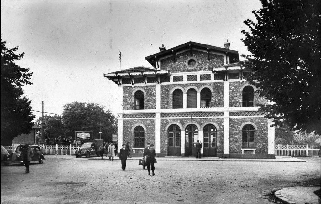 91 - Orsay en 1955.jpg