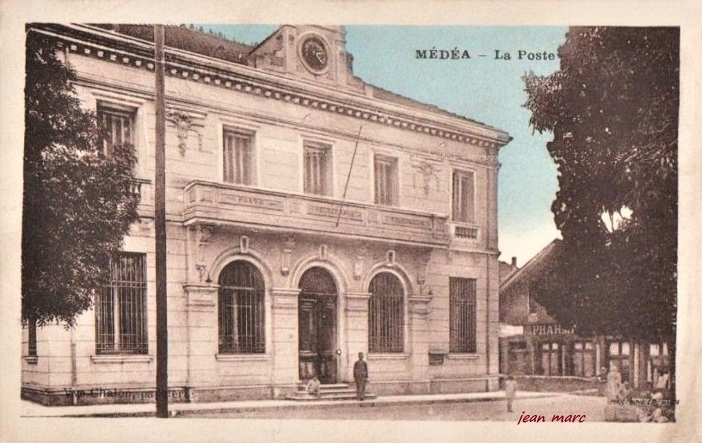 Medea - La Poste.jpg