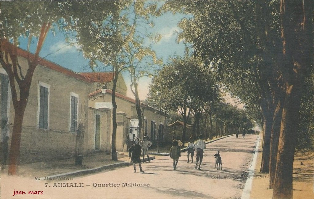 Aumale - Quartier Militaire.jpg