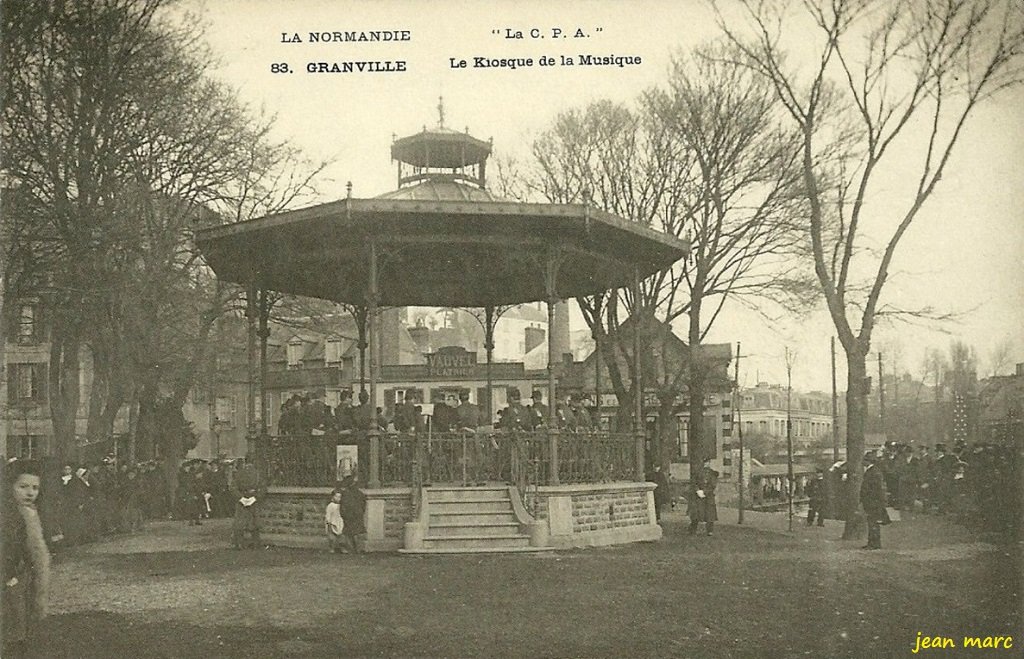 Granville - Le Kiosque de la Musique 83.jpg