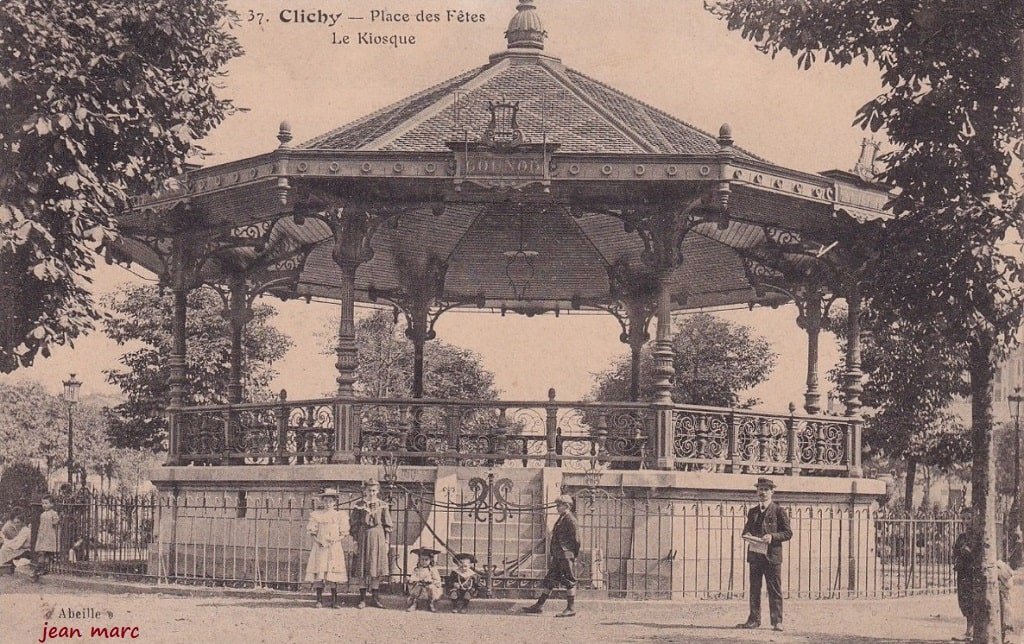 Clichy - Place des Fêtes - Le Kiosque 37.jpg