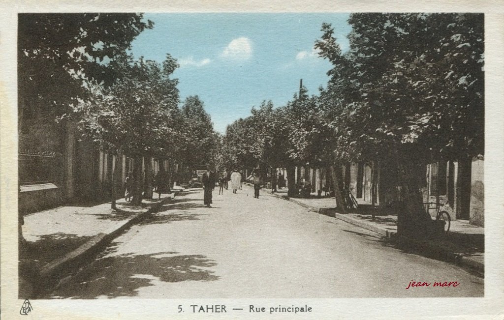 Taher - Rue Principale (EPA Editions Photo-africaines, Alger).jpg