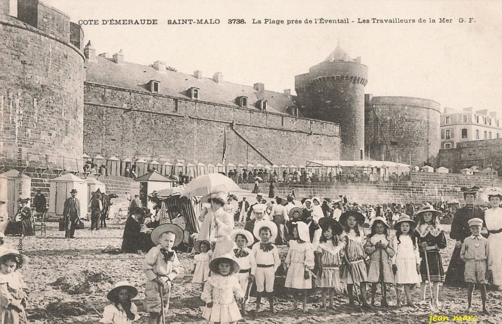 Saint-Malo - La Plage près de l'Eventail.jpg