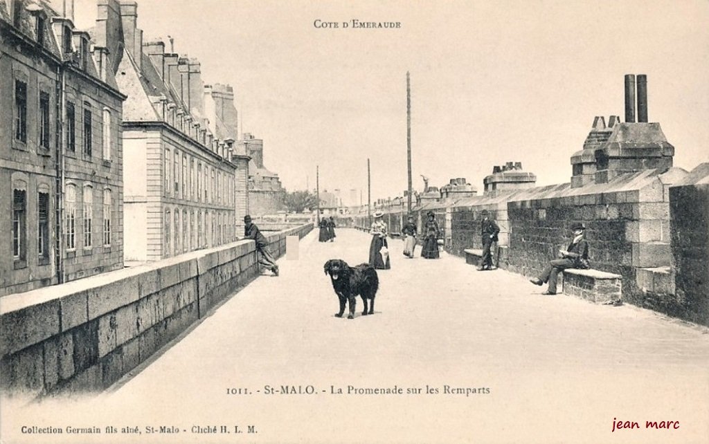 Saint-Malo - La Promenade sur les Remparts 1011.jpg