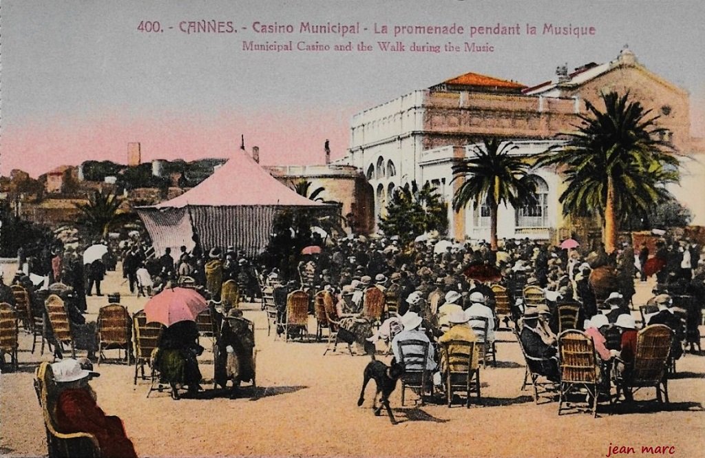 Cannes - Casino municipal - La promenade pendant la musique.jpg