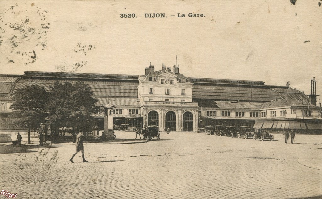 21-Dijon - La Gare - 3520.jpg