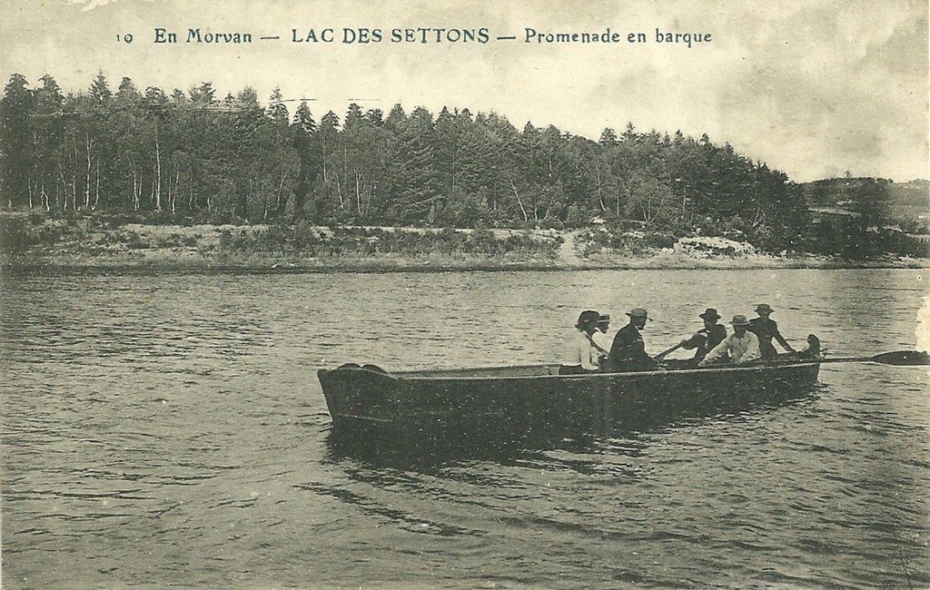 Barque Les Settons.jpg