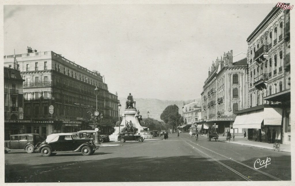 26-Valence - Place de la République - 51 CAP.jpg