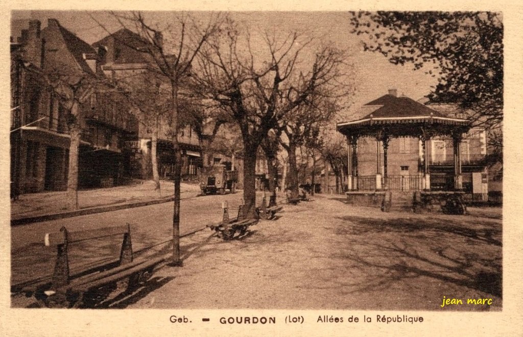 Gourdon - Allées de la République (GEB Phototypie Benech, Gourdon).jpg