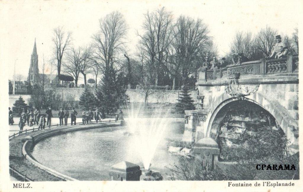 Metz fontaine sans editeur.jpg