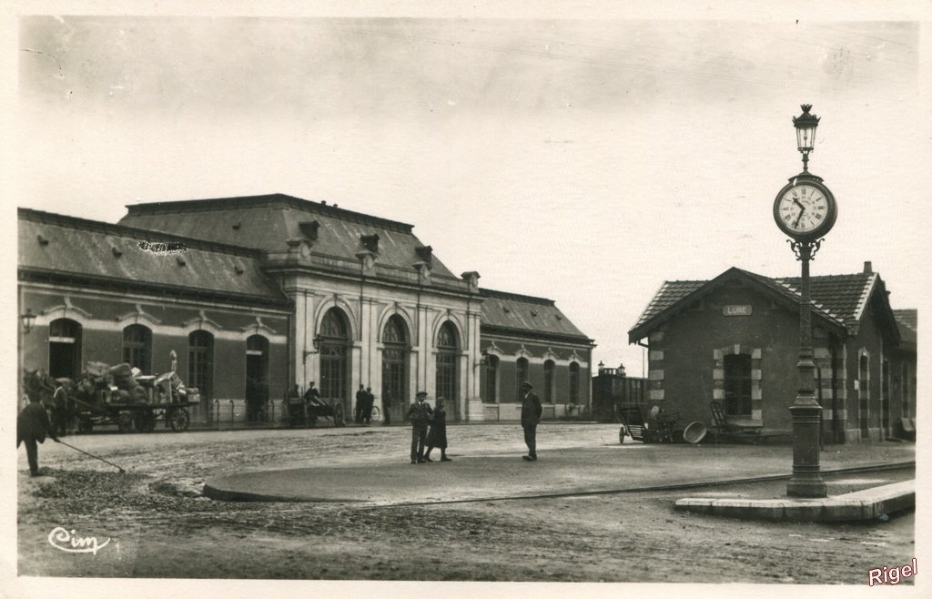 70-Lure - Gare.jpg