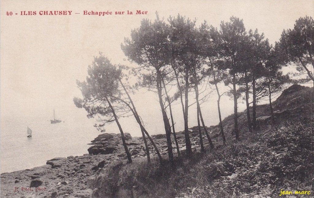 Iles Chausey - Echappée sur la Mer.jpg