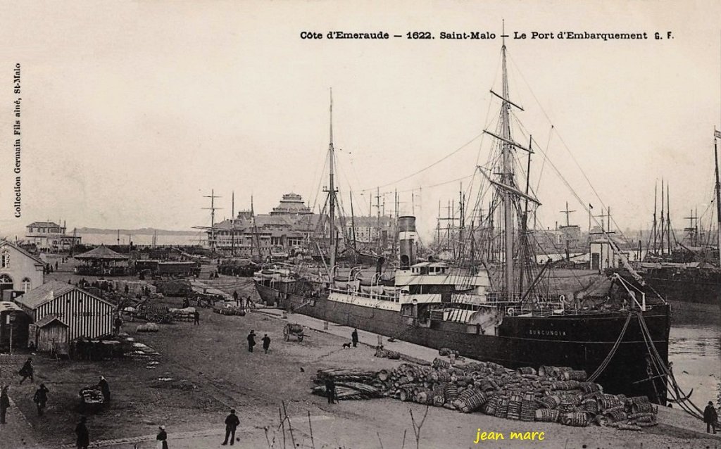 Saint-Malo - Le port d'embarquement (le Burgundia).jpg