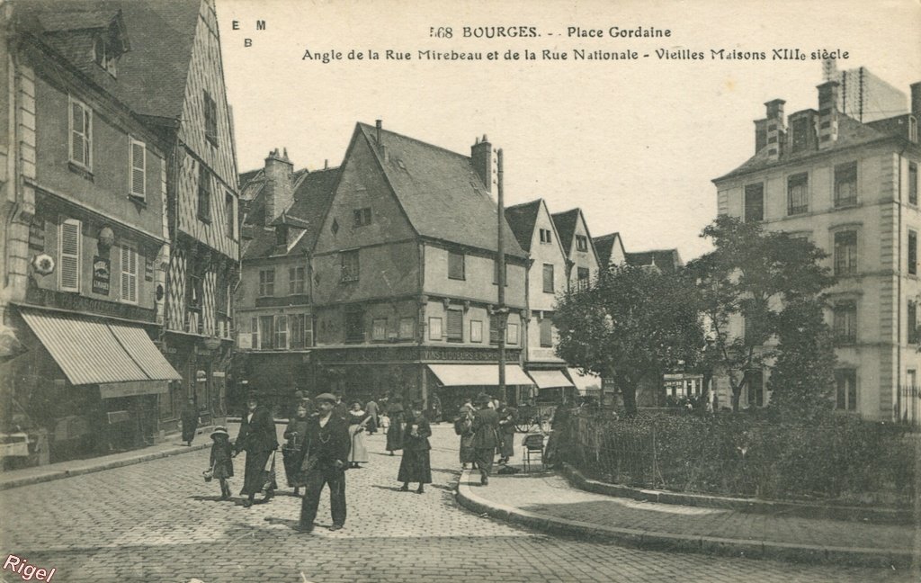 18-Bourges - Place Gordaine - 568 EMB.jpg