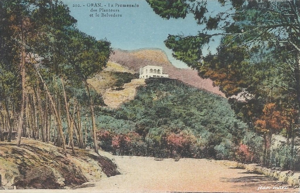 Oran - La Promenade des Planteurs et le Belvédère.jpg