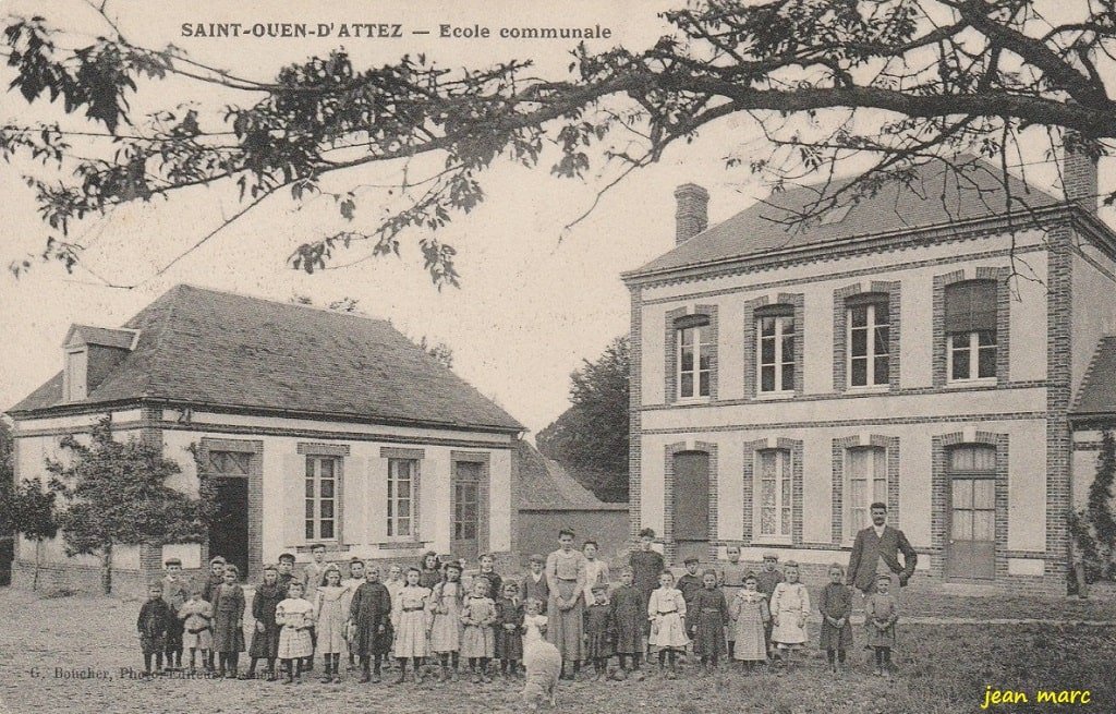 Saint-Ouen d'Attez - Ecole Communale.jpg
