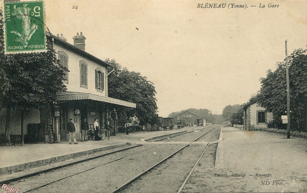 89-Bléneau - La Gare - 24 Toulot éditeur - ND Phot.jpg