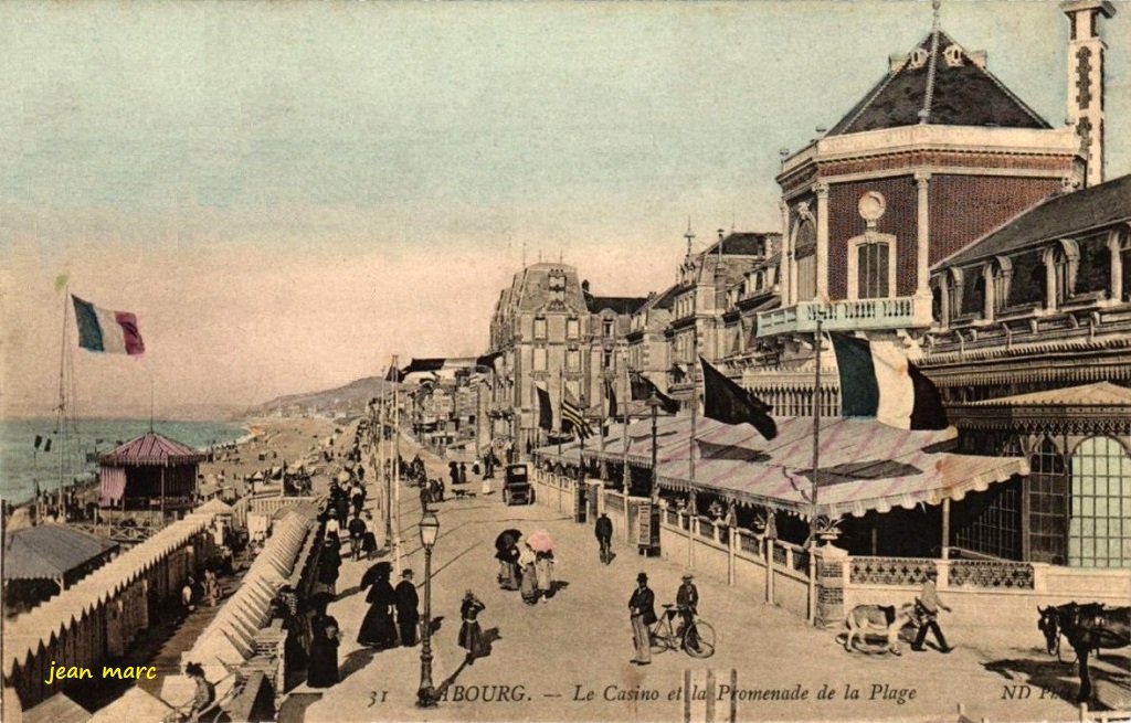 Cabourg - Le Casino et la Promenade de la Plage.jpg