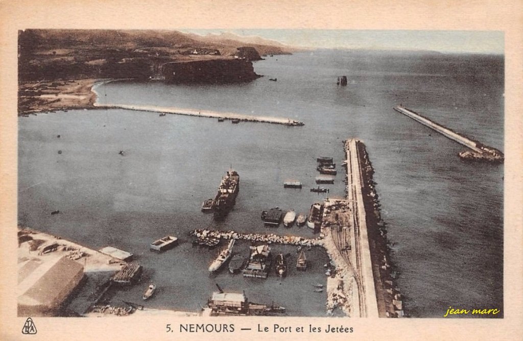 Nemours - Le Port et les Jetées (EPA Editions Photo-africaines, Alger).jpg