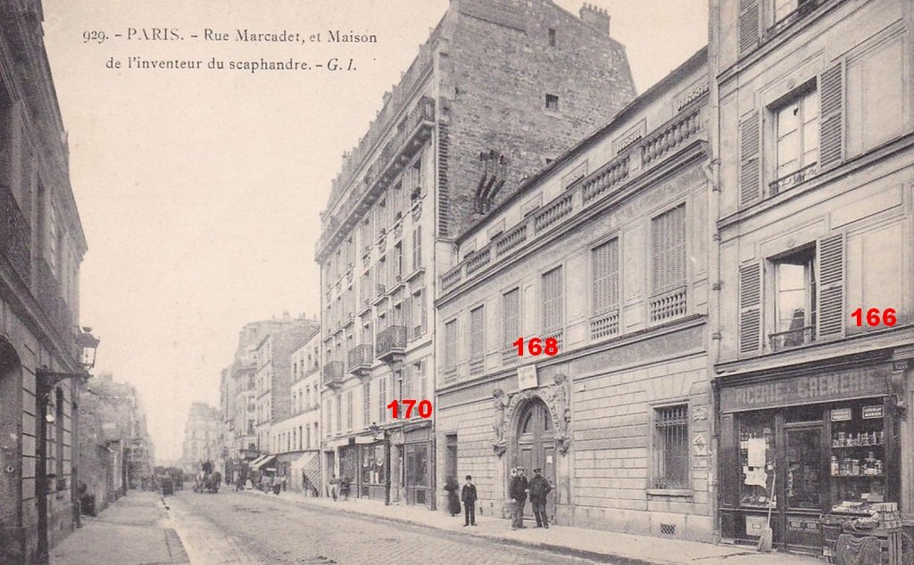 Scaphandre rue marcadet.jpg