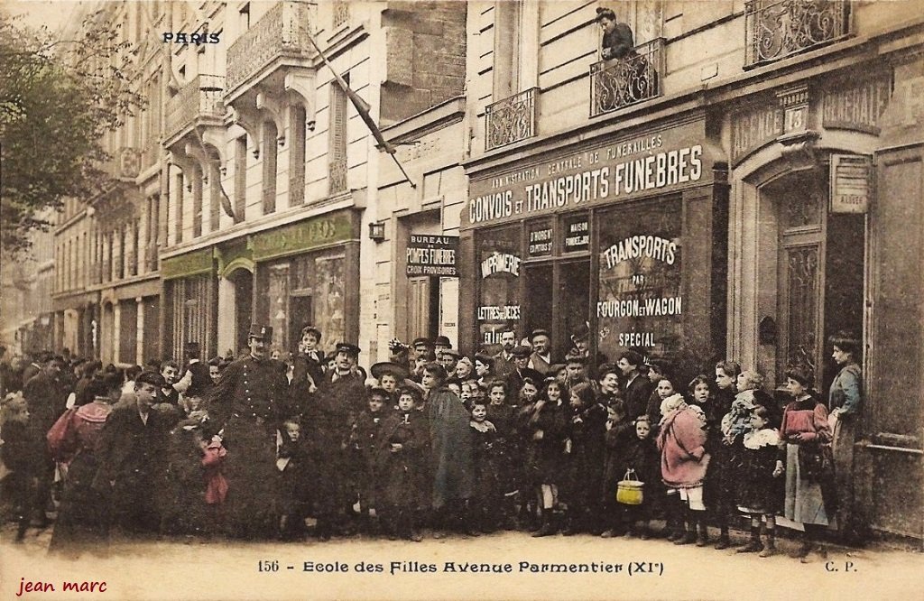 Paris - Ecole des Filles avenue Parmentier (XIe arrt.).jpg