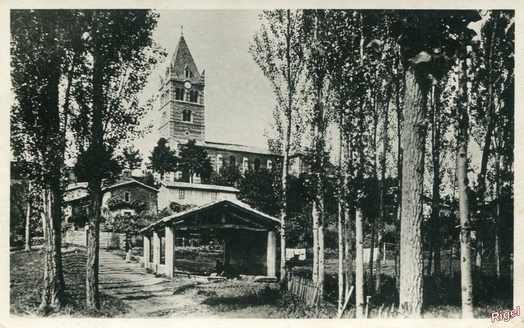 26-Anneyron Drôme Le Lavoir et l'Eglise - CIM.jpg