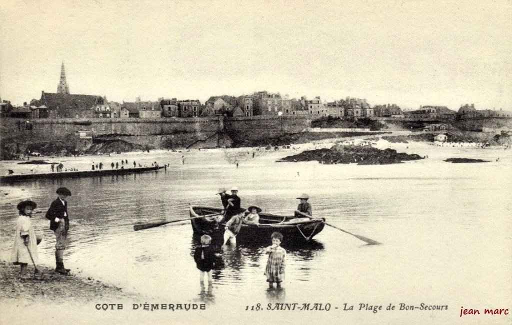 Saint-Malo - La Plage de Bon Secours 118.jpg