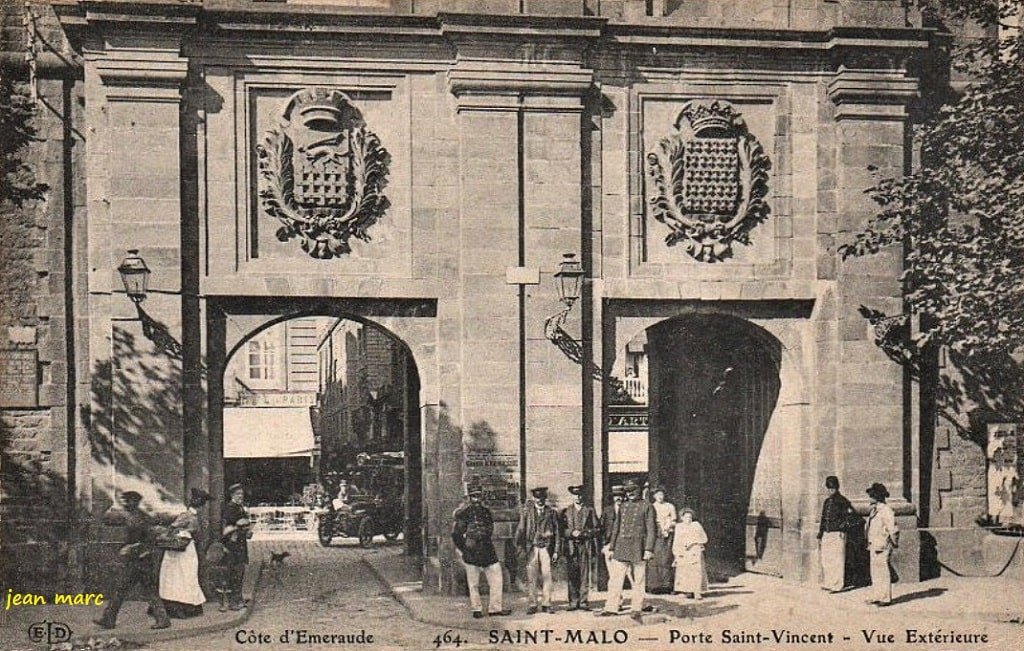 Saint-Malo - Porte Saint-Vincent, vue extérieure 464.jpg