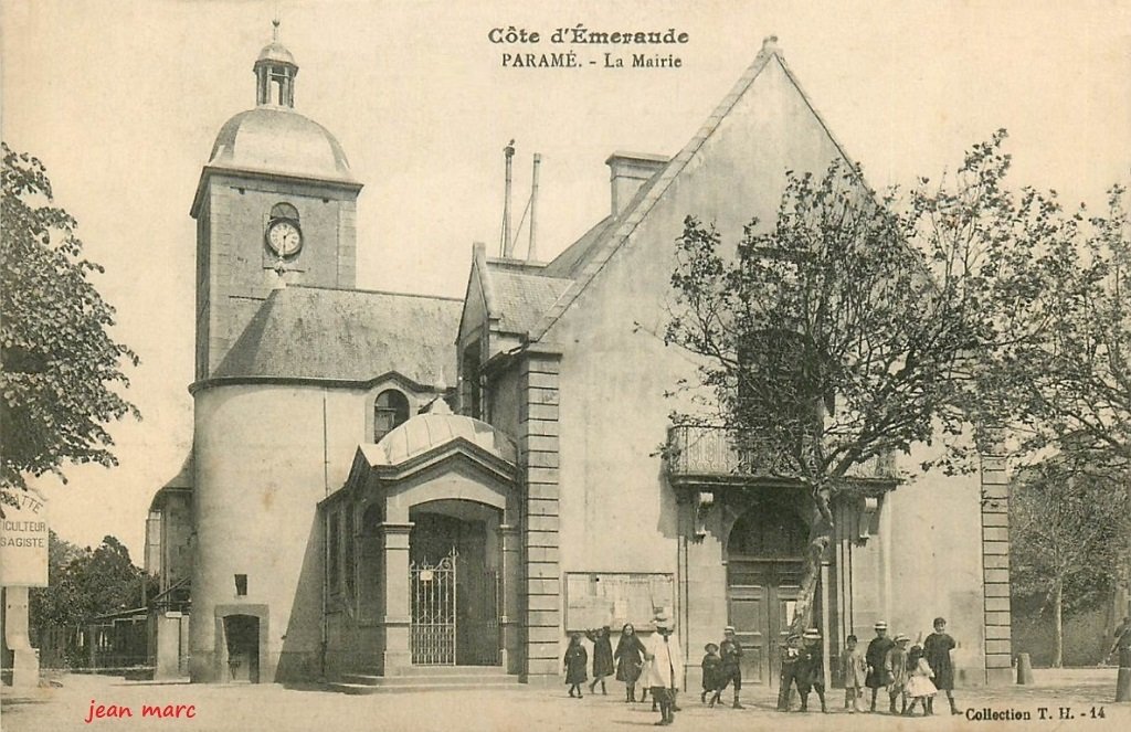 Paramé - La Mairie.jpg