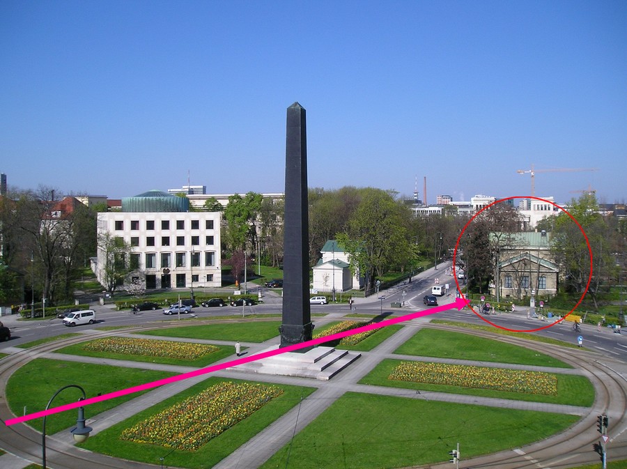 Karolinenplatz munich angle de vue.jpg