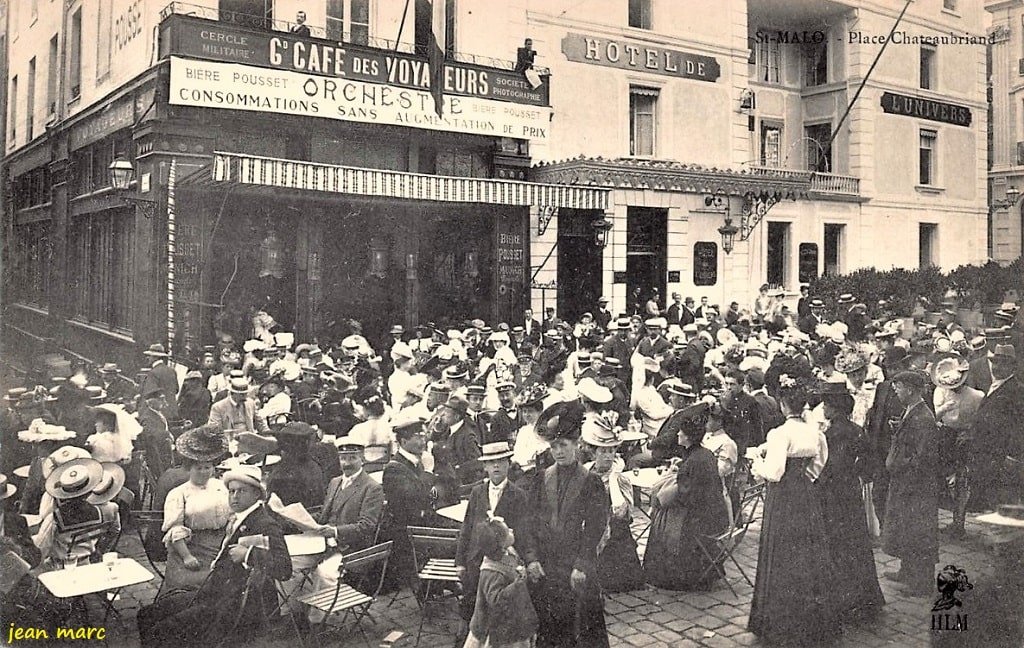 Saint-Malo - Place Chateaubriand (H. Le Maillot éditeur à Saint-Malo).jpg