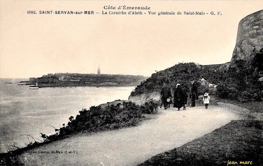 Saint-Servan - La Corniche d'Aleth - Vue générale de Saint-Malo.jpg