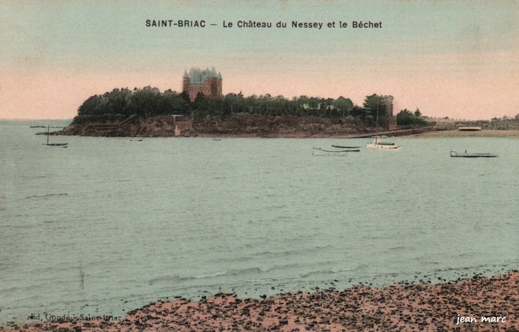 Saint-Briac - Le Château du Nessey et le Béchet.jpg