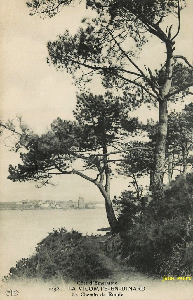 La Vicomté-en-Dinard - Le Chemin de Ronde.jpg