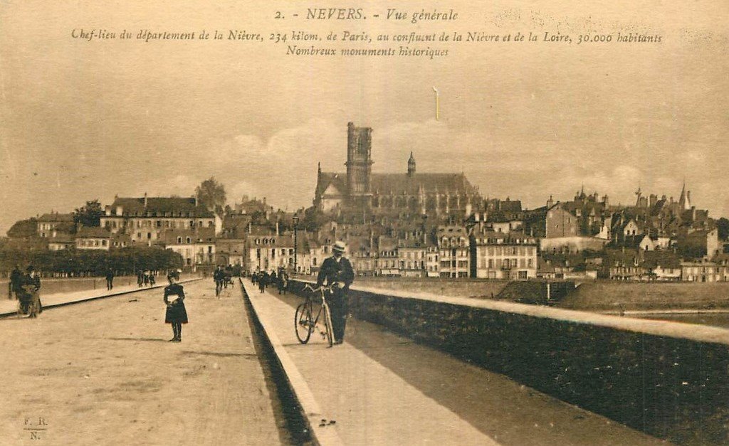 Nevers (2) VG.jpg