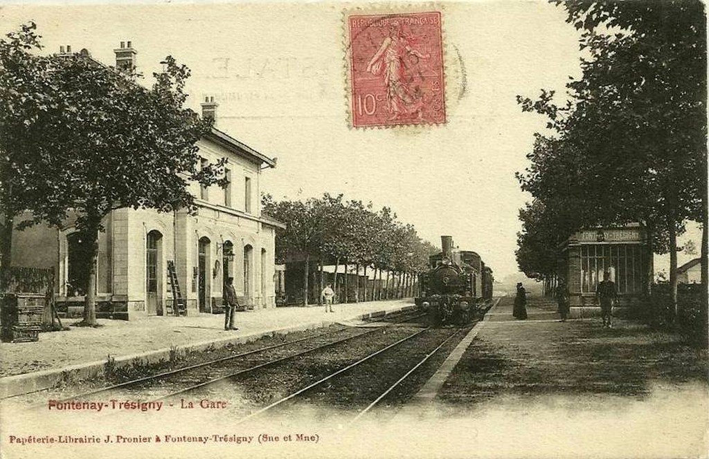77 - Fontenay-Trésigny (7) J. Pronier.jpg