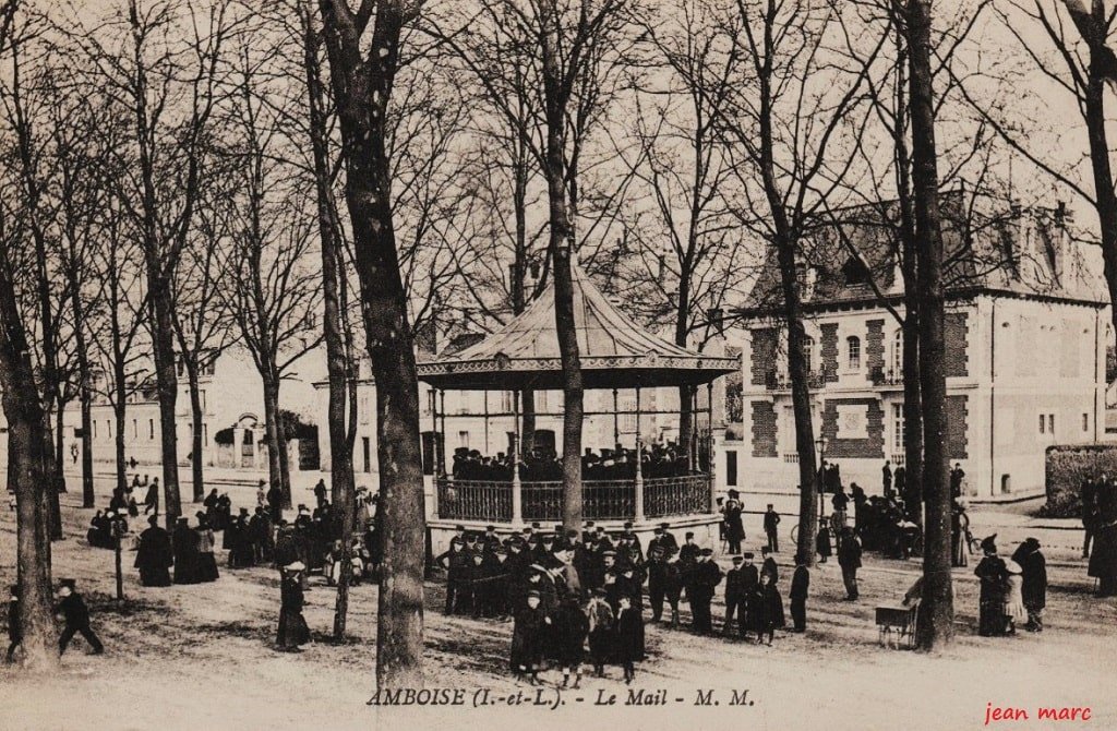 Amboise - Le Mail.jpg