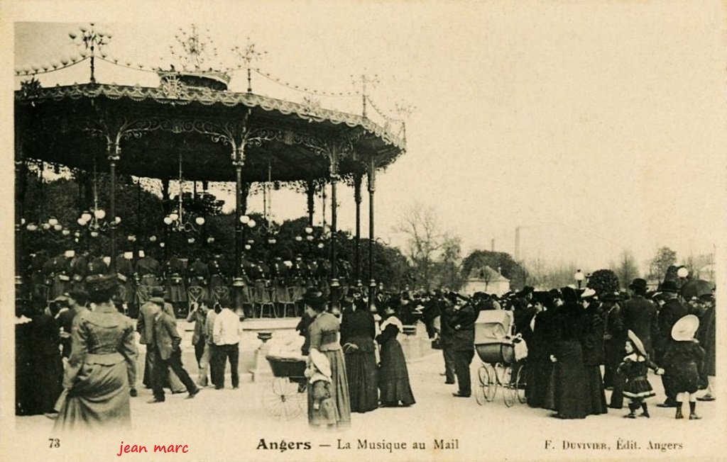 Angers - La Musique au Mail 73.jpg