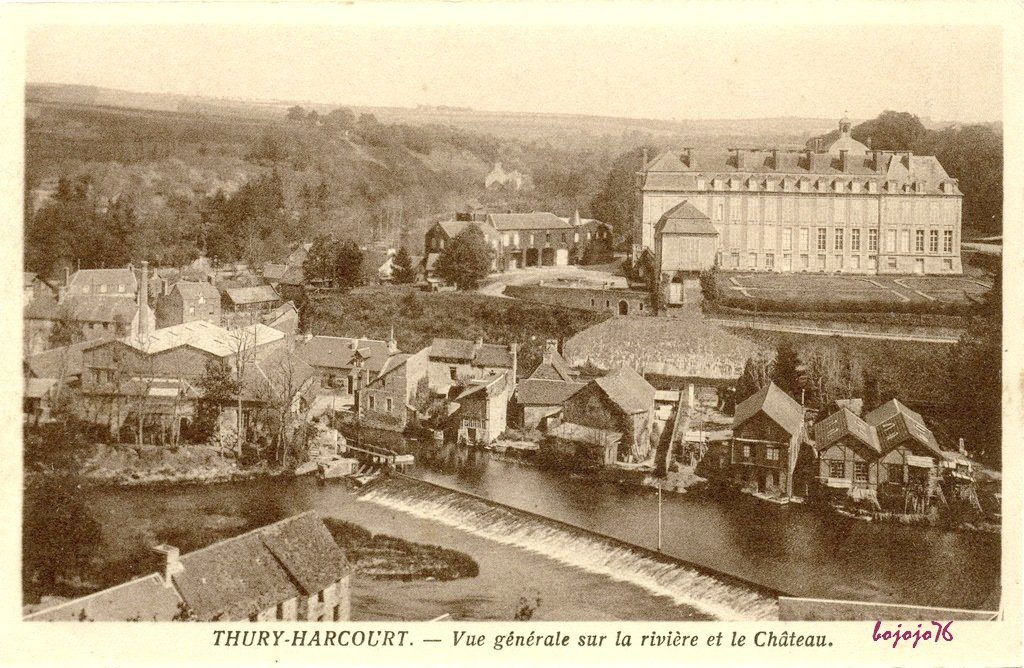 14-Thury Harcourt-Vue riviere et chateau.jpg